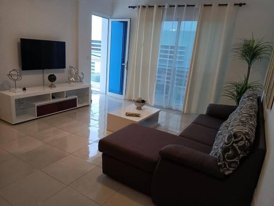 New, Modern, And Cozy 3 Bedroom Apartment. سانتا ماريا المظهر الخارجي الصورة